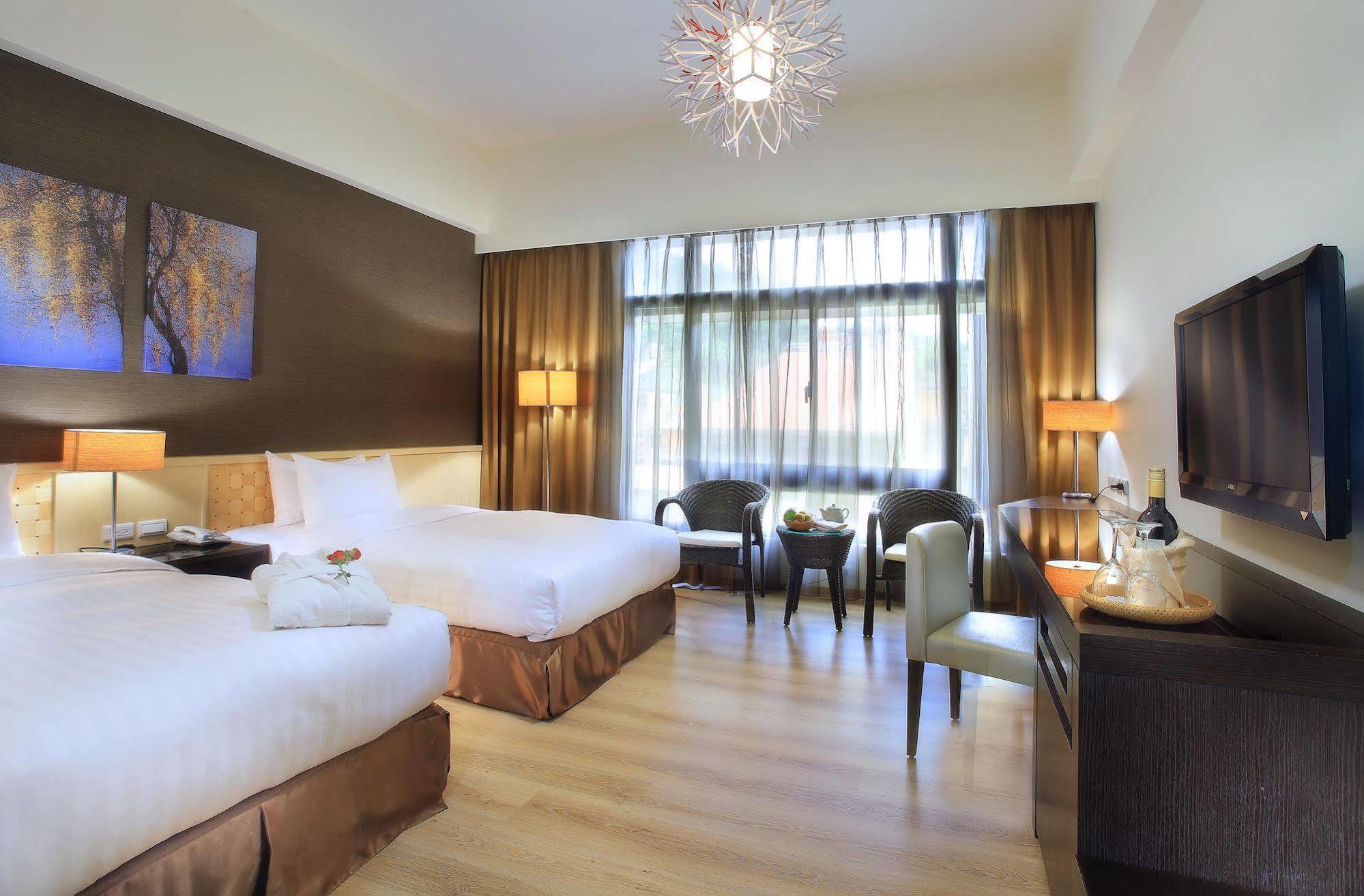Lealea Garden Hotels - Moon Lake Yuchi Exterior photo